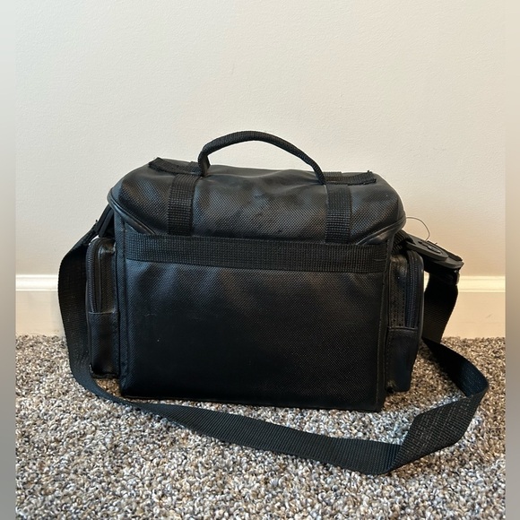 5/$25 Geneva camera case with shoulder strap good clean condition - Picture 3 of 6